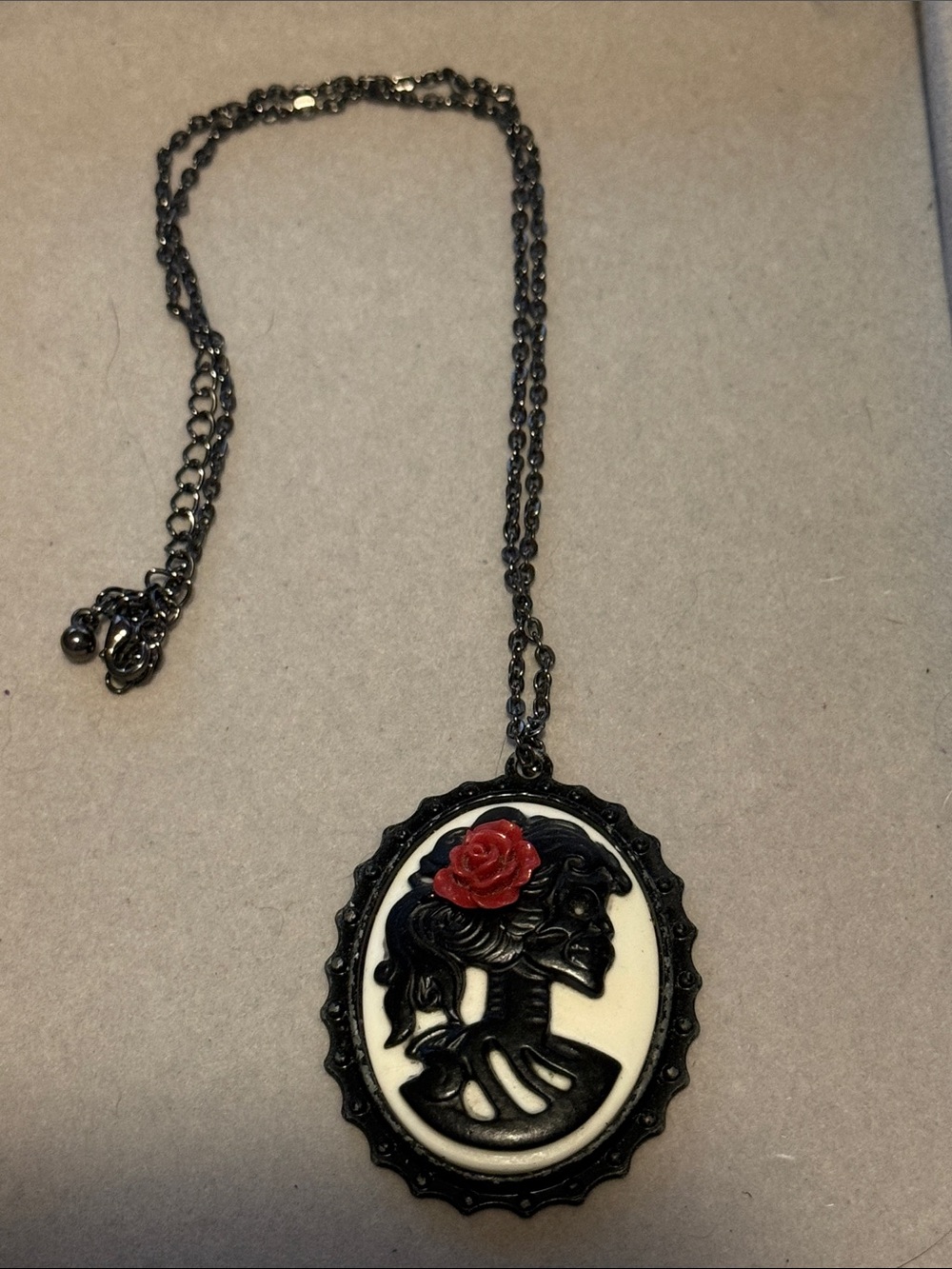 Victorian-Inspired Black Cameo Necklace with Red Rose Accent